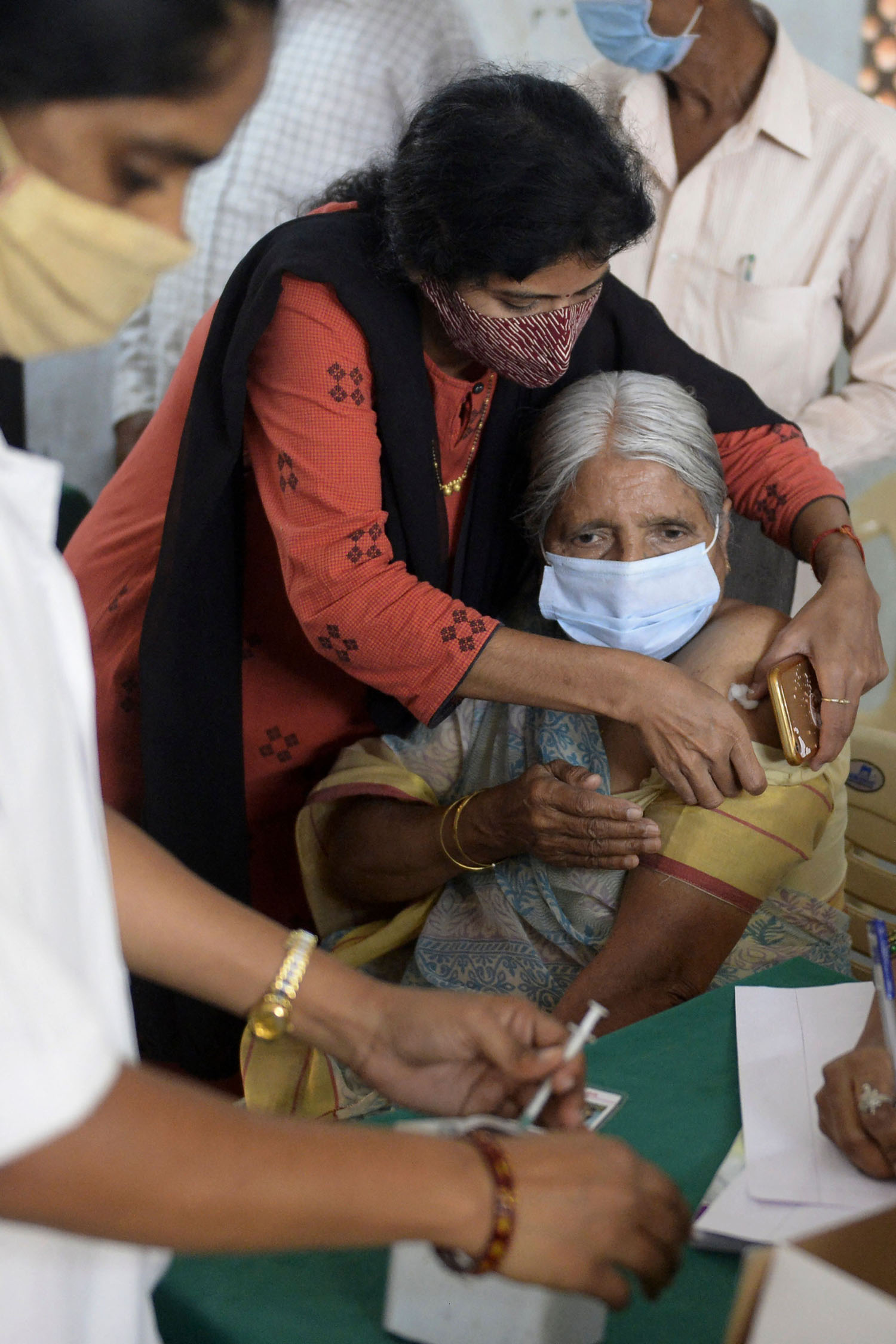 कोभिड –१९ को प्रकोप बढेपछि भारतको महाराष्ट्रमा कडा प्रतिबन्ध घोषणा