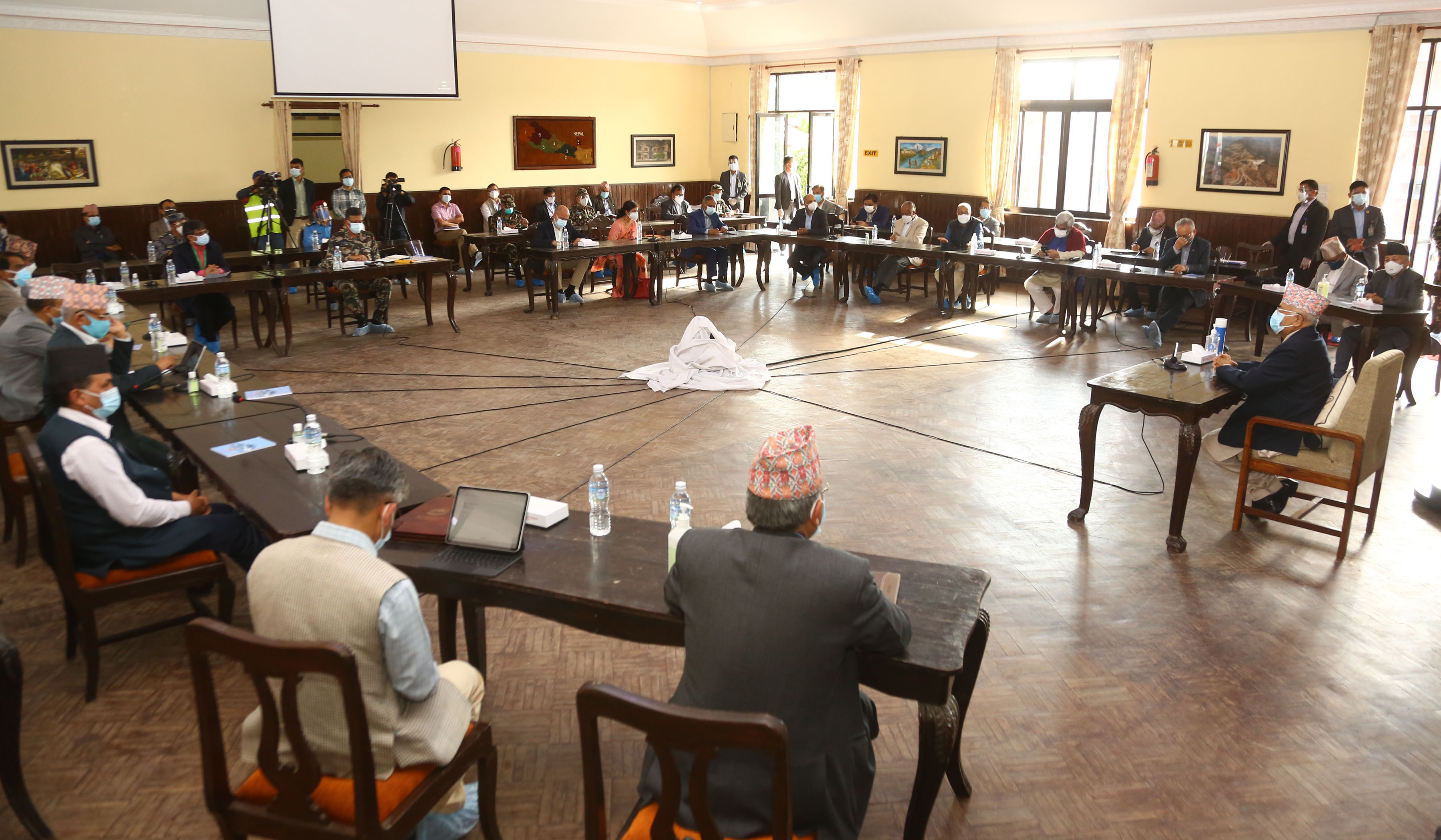 स्वास्थ्य प्रणाली कोल्याप्स भएको छैन : प्रधानमन्त्री 