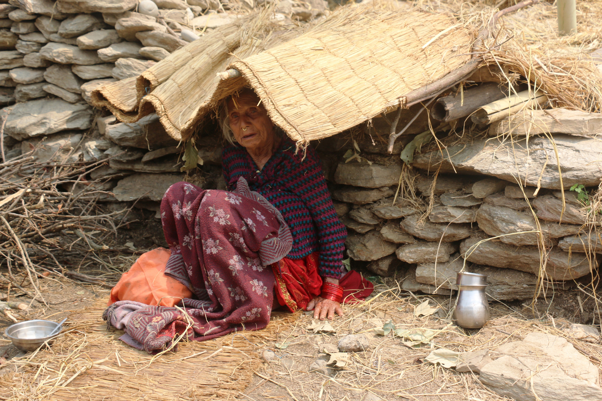 उपचार नपाउँदा कष्टकर जीवन बिताउँदै ज्येष्ठ नागरिक द्रौपदी