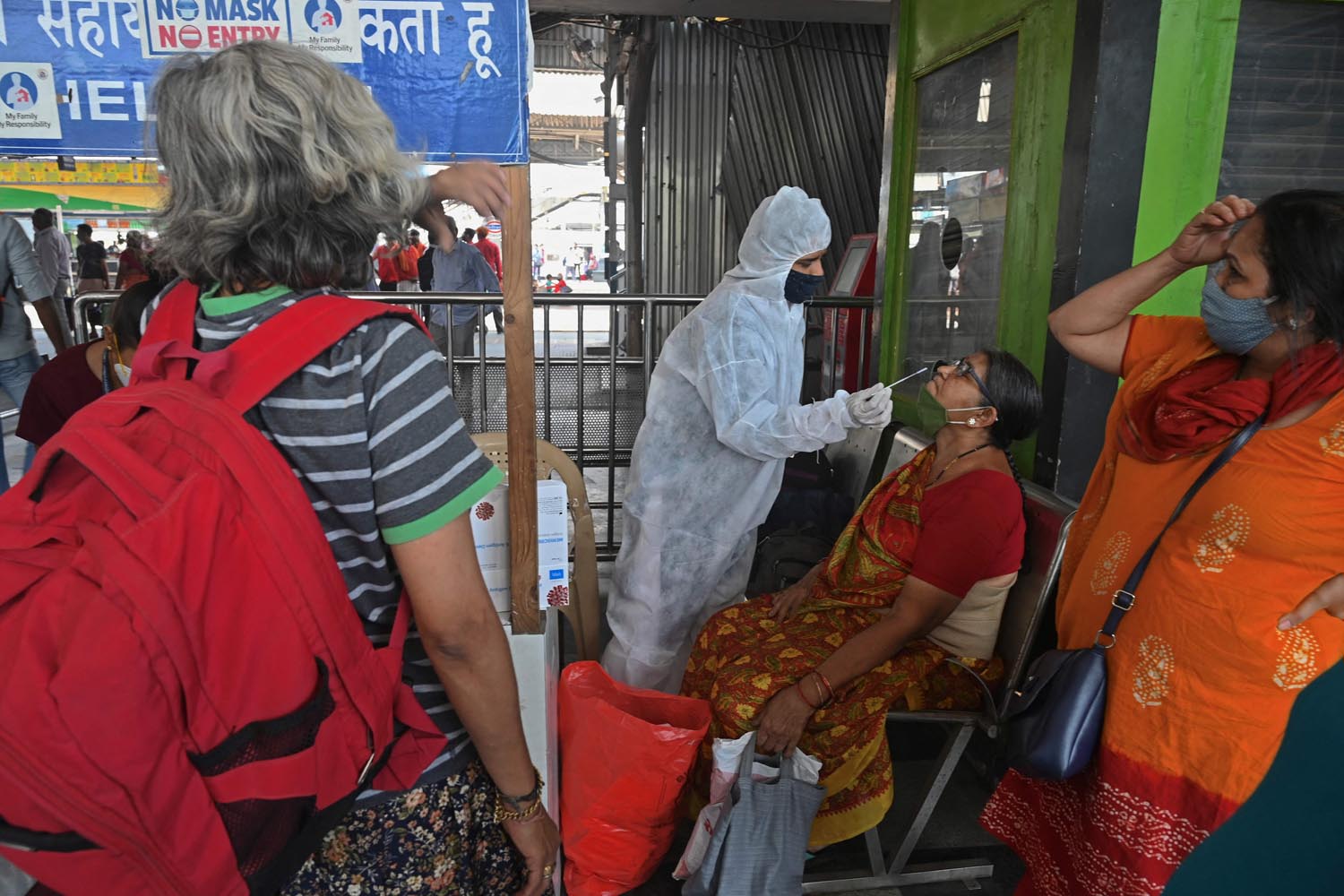 कोरोना भाइरसबाट भारतमा एकै दिन २७५ को मृत्यु 