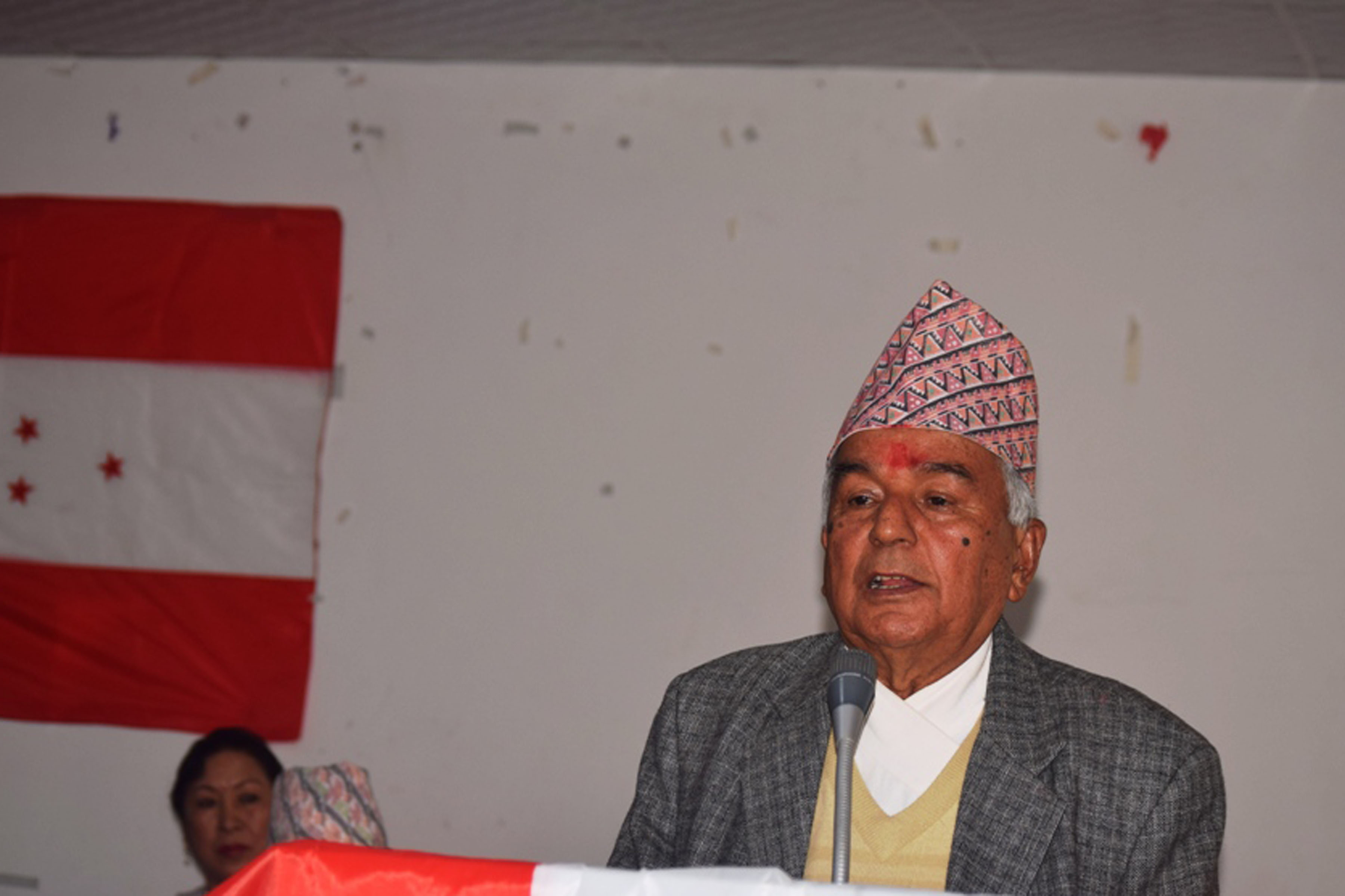 ‘ढुलमुलले वाग्मती र प्रदेश–१ को सरकार ढाल्ने अवसर फुत्कियो : वरिष्ठ नेता पौडेल  