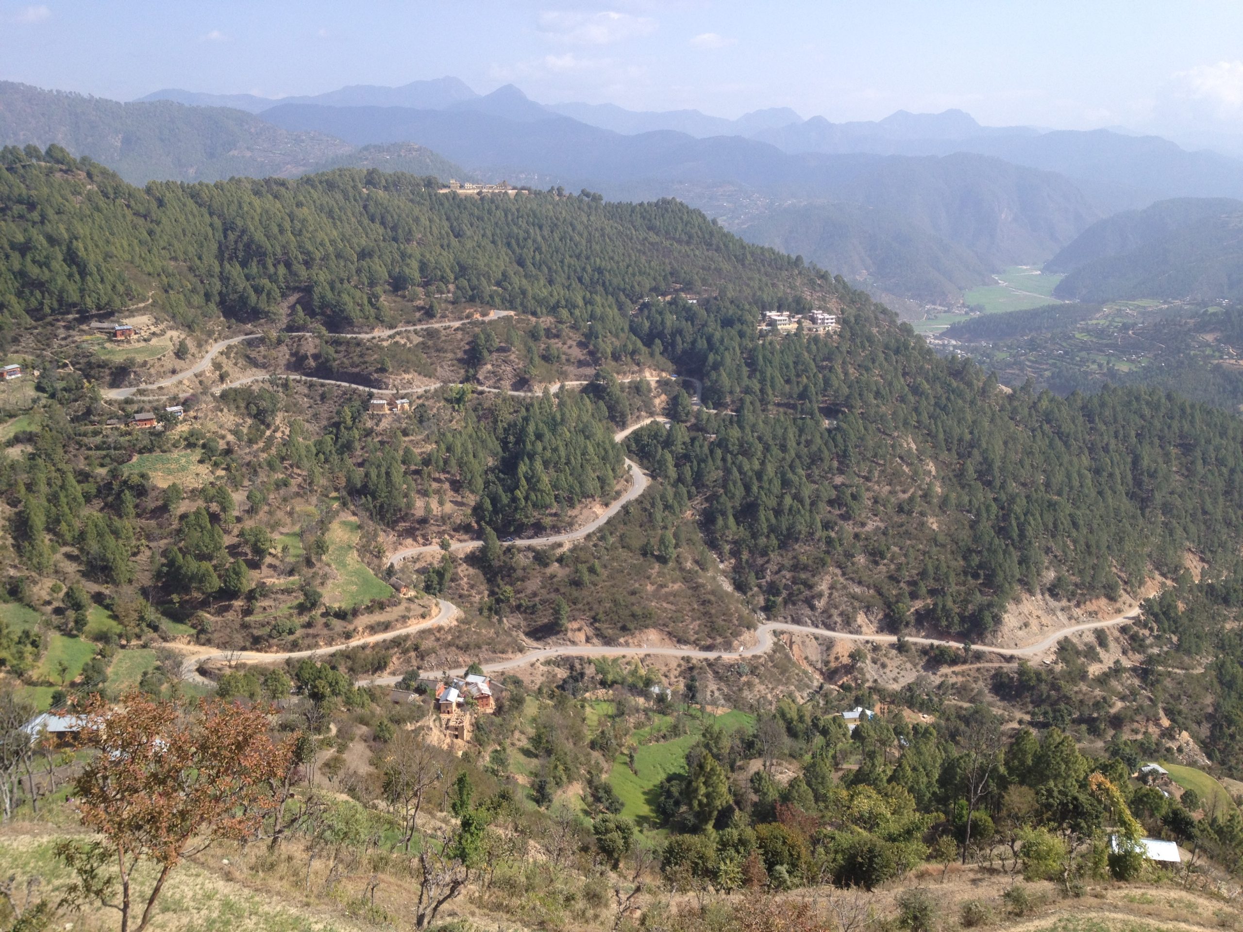डोल्पामा तीन दिनदेखि यातायात ठप्प