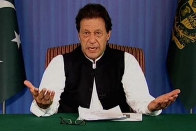 पाकिस्तानका पूर्वप्रधानमन्त्री खानविरुद्ध गोप्य कागजपत्र लिक गरेको भन्दै अभियोग दर्ता