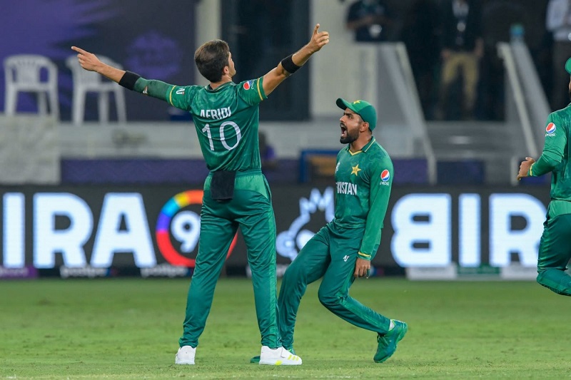 अपराजित रहँदै पाकिस्तान आईसीसी टी-ट्वान्टीकाे सेमिफाइनलमा