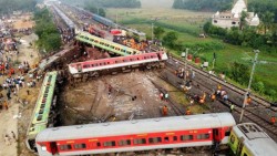 भारतको ओडिशामा रेल दुर्घटना, २६० जनाभन्दा बढीको मृत्यु