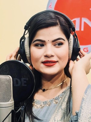 बबिना भट्टराईको आफ्‌नै स्वर, संगीत र शब्दमा भजन ‘हे हरि ’ सार्वजनिक (भिडियो सहित)