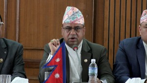 पर्यटकीय सम्भावना बोकेको सुदूरपश्‍चिमा लगानी गर्न मन्त्री पाण्डेको आह्वान 