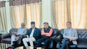 नेपाली कांग्रेसको पदाधिकारी बैठक बस्दै 