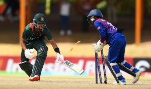 बंगलादेशसँग नेपाल ५ विकेटले पराजित, शुक्रबार भारतसँग खेल्दै 