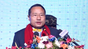 रेमिट्यान्स पठाउँदा लाग्ने शुल्क घटाउन अर्थमन्त्रीसँग माग