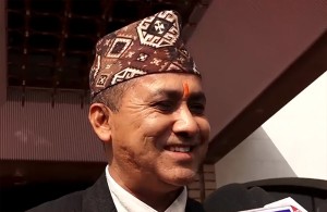 बालेनलाई न्यूरोडको फुटपाथ बढाउन दिनुपर्छ, केन्द्रको हस्तक्षेप बन्द गर- महामन्त्री शर्मा