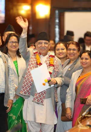 संसदभित्र बधाई नपाएको विश्वासको मत