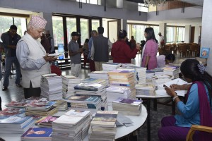 राष्ट्रियसभा गृहमा करिब ५ सय लेखिकाका एक हजार पुस्तक प्रदर्शनीमा