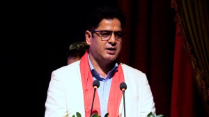 स्वदेशी उद्योगको विकासमार्फत अर्थतन्त्र अझै चलायमान बनाउन सकिन्छ : मन्त्री भण्डारी