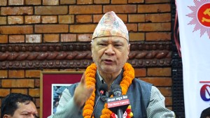 ८० प्रतिशत युवाहरूले बिना जागिर महिनाको २ लाख कमाउँछन् : शिक्षामन्त्री  