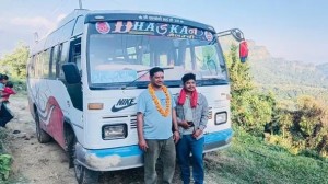 बागमती गाउँपालिकाको बगाहमा पहिलोपटक बस सेवा सञ्चालन 