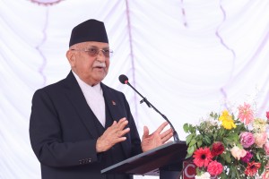 शिक्षकहरु चित्त नदुखाई फर्किनुहोला, यो आन्दोलन गर्ने समय होइन् : ओली