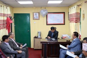 निकुञ्ज र संरक्षण क्षेत्रका सीमाना हेरफेर गरी जलविद्युत आयोजना विकास गर्ने वातावरणका बनाउन इप्पानको माग