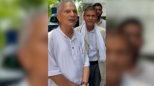 रविलाई भेटेपछि बाबुराम भट्टराईले भने, ‘जनप्रतिनिधिलाई थुनामा राख्दा जनतालाई अन्याय हुन्छ’
