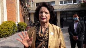 जेनजी आन्दोलनका घाइतेलाई भेट गरेपछि मन्त्री गौतमले रुँदै भनिन्, ‘जेनजी आन्दोलन व्यर्थ नजाओस्’