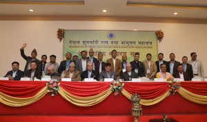 व्यवसायीका गुनासो सुन्न सरकार सधैं तयार : कानुनमन्त्री गिरी