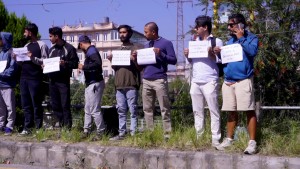 एन्फा मुख्यालय अगाडि फुटबलप्रेमीहरूको प्रदर्शन