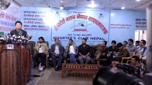 हाँस्य कलाकारहरूको ब्यंग्य, ‘ओलीलाई सबै मिलेर बाँधौं’