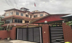 प्रधानमन्त्री ओलीको बालकोटस्थित निवासमा आगजनी 