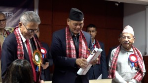 आँखा उपचार सेवालाई अझ समयानुकुल र प्रभावकारी बनाउन आवश्यक : खेलकुदमन्त्री चौधरी