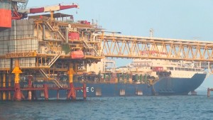 आपूर्तिमा अवरोध हुने त्रास बढेपछि अन्तर्राष्ट्रिय कच्चा तेलको मूल्य बढ्यो 