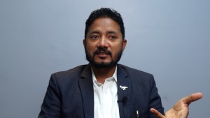 मानव बेचविखन र नेपालीलाई फसाउने नयाँ ट्रेन सुरु भएको छ : नवीन जोशी