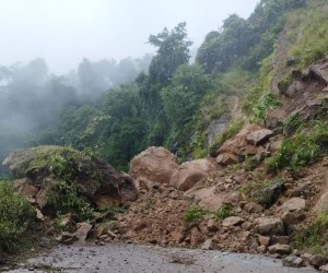 वर्षाको विपत्ति : राजधानी छिर्ने सबै राजमार्ग अवरुद्ध