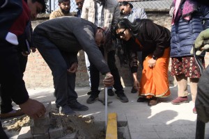 काठमाडौंका फुटपाथ सजिलो बनाउने चासो   