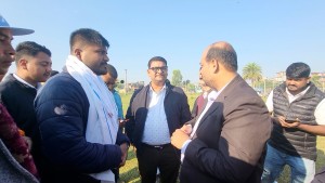 ऊर्जा मन्त्री घिसिङ र खेलकुद मन्त्री गुप्ताद्वारा जनकपुरधामको निर्माणाधिन रंगशालाको निरीक्षण