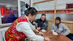 चीनको लालटिन पर्वमा नेपाली