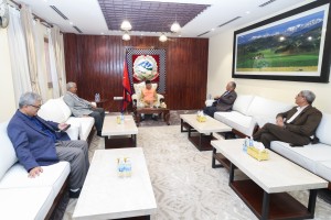 व्यवस्था र संविधान रक्षाका लागि उपयुक्त वातावरण बनाउने विषयमा तीन शीर्ष नेताबीच परामर्श