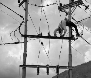 ओखलढुङ्गाको खिजिदेम्बामा करेन्ट लागेर एक मजदुरको ज्यान गयो 