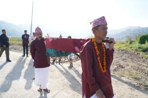 मकवानपुरका विभिन्न देवीस्थानमा फूलपाती भित्त्रयाइँदै 