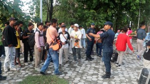 भारतमा उद्धारपछि फर्केका नेपाली भन्छन् : ‘सयौं नेपाली भारतमा फसिरहेका छन्’