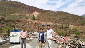 निर्माणको अन्तिम चरणमा पुगेको पुल लामो सयदेखि अलपत्र, स्थानीयलाई यात्रामा कष्ट 