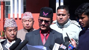 गृहमन्त्री अर्याल र दुर्गा प्रसाईंका प्रतिनिधिहरूबीच भेटवार्ता