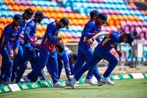 टप एण्ड टी–२० सिरिज : मेलबर्न स्टार्सले नेपाललाई दियो १७६ रनको बलियो लक्ष्य