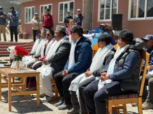 सोलुको थामेमा ‘सगरमाथा संवाद’को अभ्यास, हिमालमा हिउँ रित्तिदै गएकोमा चिन्ता