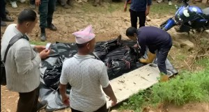 भोजपुर हत्याकाण्ड : मृतकको शव पोष्टमार्टमका लागि धरान ल्याइयो 