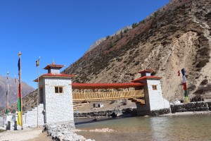 मुगुमा नेपालकै नमुना काम : ‘चिटिम शैली’को पुल निर्माणपछि गाउँले खुशी