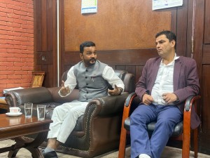 वीरगन्जमा हैजा संक्रमण नियन्त्रण गर्न स्वास्थ्यमन्त्रीलाई खानेपानीमन्त्रीको आग्रह 