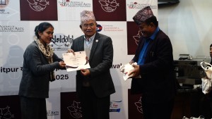 ललितपुर महानगर प्रमुख महर्जनद्धारा यःमरि बनाउने प्रतियोगिताका बिजेतालाई पुरस्कार वितरण