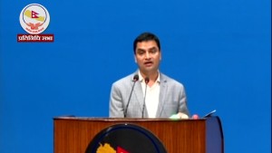 राप्ती सोनारी बाँकेमा निर्माणाधिन अस्पताल केही समयमा सञ्चालनमा आउँदैछ : मन्त्री पौडेल
