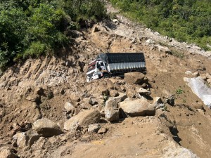 काठमाडौं जोड्ने प्रमुख सडक सञ्चालनमा, केही स्थानमा एकतर्फी