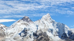 सगरमाथामा तेञ्जिङ नोर्गे शेर्पा र सर एडमण्ड हिलारीले पाइला टेकेको सात दशक पूरा  